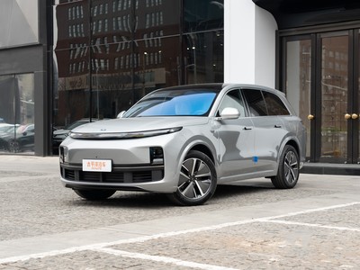 三明理想L8 2024新款价格，最低售价32.18万起！现在该入手吗？