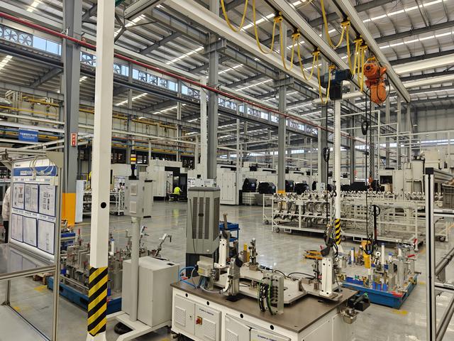 图为拓普工厂。沈靖然摄