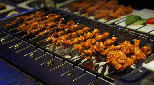 西安大部已超40度! 记者实测:钟楼地表温度破60度