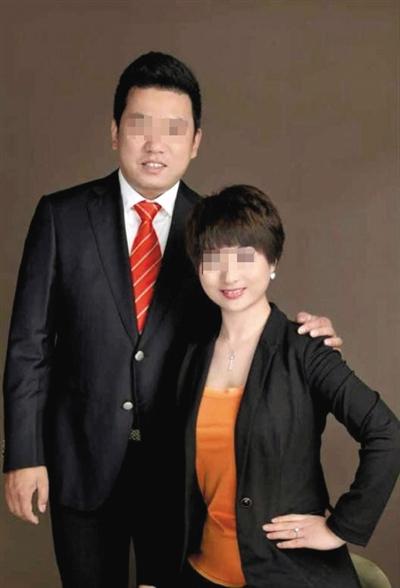 华山跳崖一家人:欠3亿无法偿还 4人同时跳下