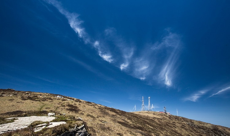 古城西安周边骑行路线：分水岭风光