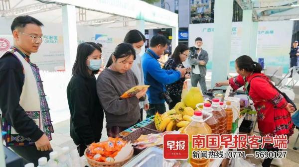 百香果、六堡茶、扣肉……广西这些特产在深圳火了!市民争相购买