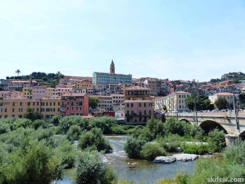 泰山是那个省(泰山是那个省那个市的城市)