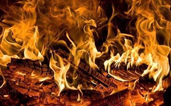 八字喜火去哪座城市