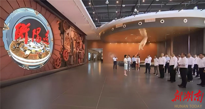 2024年9月20日上午,湘见·建湘工业文化街区正式开街。 图源:湖南卫视