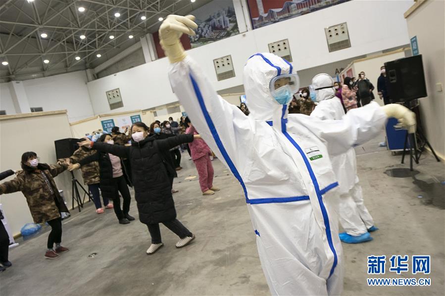 (新华全媒头条·图文互动)(11)英雄的城市,英雄的人民——写在武汉疫情防控胶着对垒的关键时刻