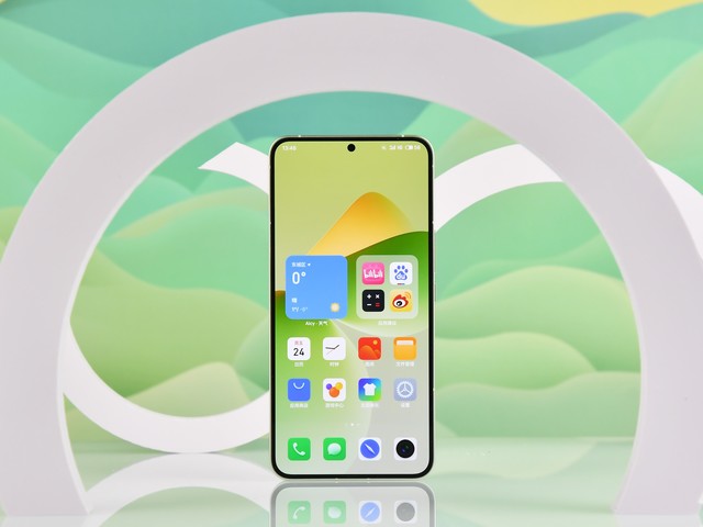 魅族21全面评测 超窄边框挑战行业“最美直屏”