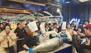 龙年吃龙虾,价格怎么样?已经帮你打听好了