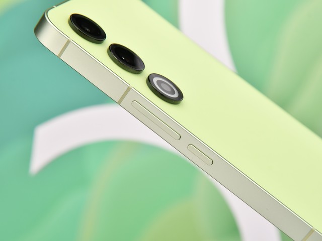 魅族21全面评测 超窄边框挑战行业“最美直屏”