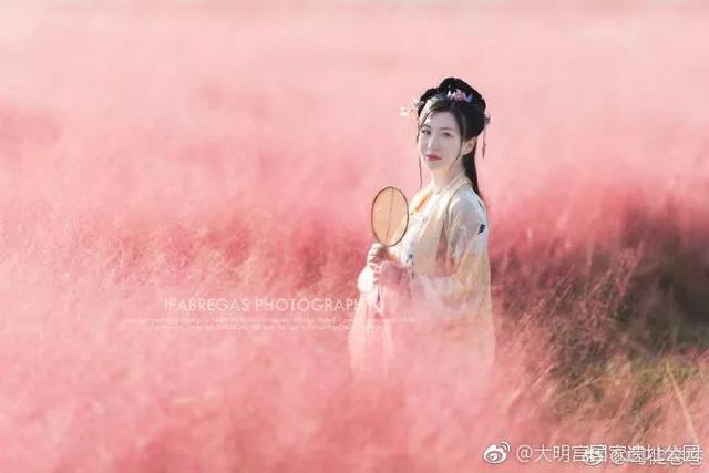 西安大明宫景区和汉服更配?身穿传统服装逛一逛