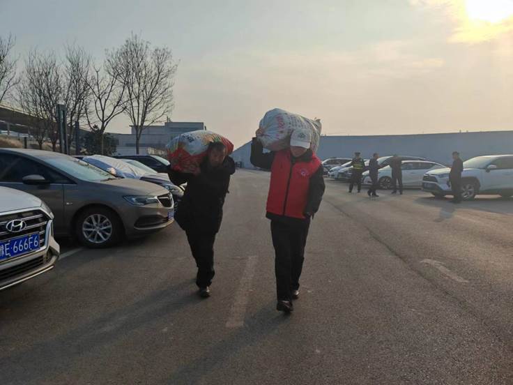 河南安阳县:青春志愿行 温暖回家路