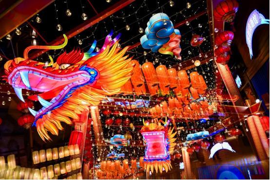 济南30家景区今日共纳客31万 多彩花灯奏响新春序曲