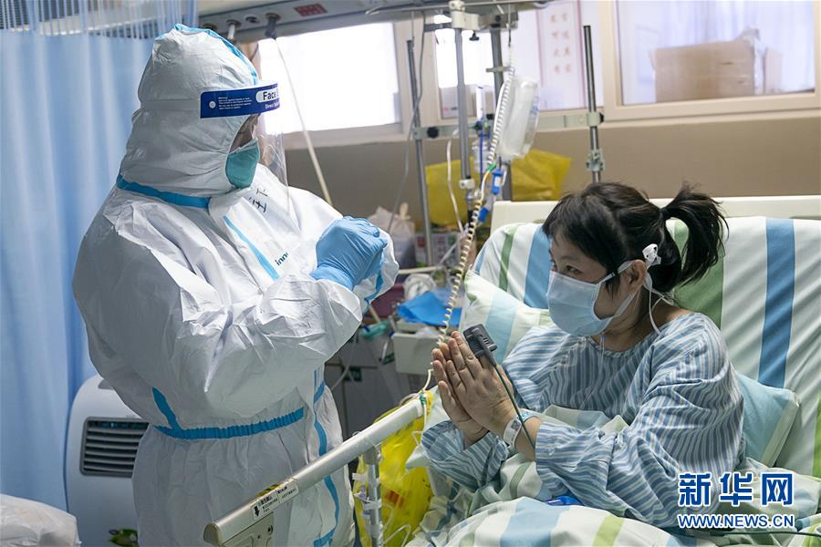 (新华全媒头条·图文互动)(18)英雄的城市,英雄的人民——写在武汉疫情防控胶着对垒的关键时刻